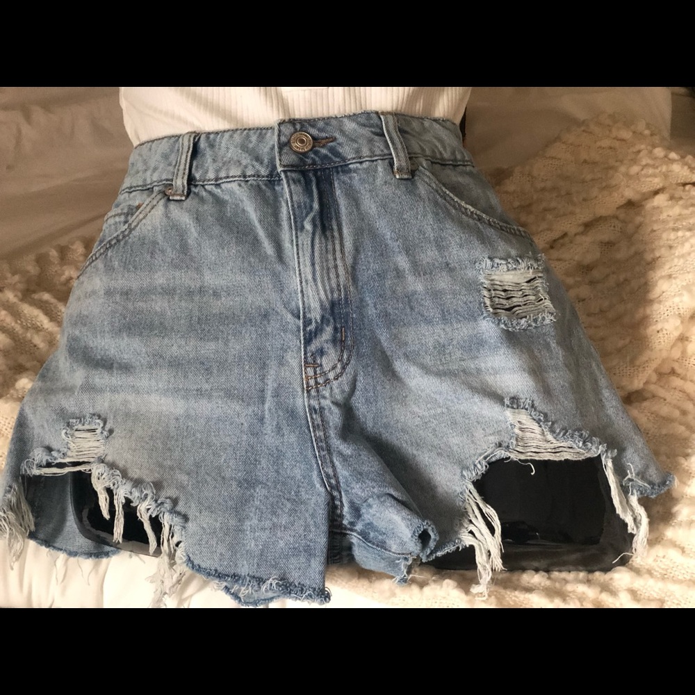 Distressed Denim Shorts - Picture 2 of 3